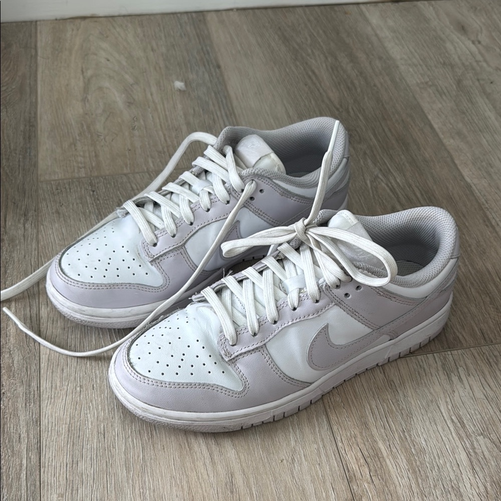 Nike White and Light Purple Sneakers Women